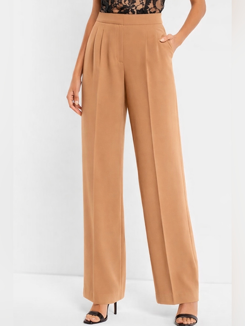 Express Super High Waisted Open Pleated Wide Leg Pant NWOT Size 8R Butterscotch